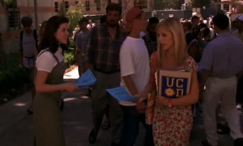 Buffy, přemožitelka upírů S04E01 Nováček--CZ-dabing,Akční,Fantas y,Horor,(Angel) avi