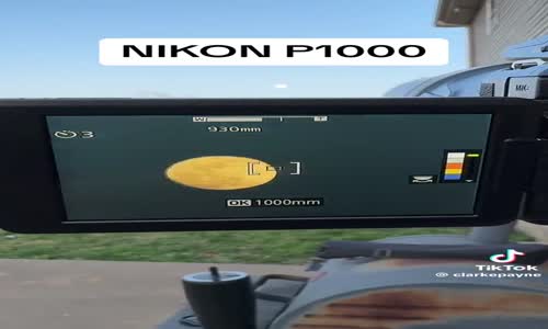 NIKON P1000 odhaluje  Měsíc, který je opravdu vzdáklen 380 000 km od Země mp4