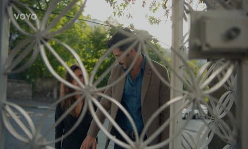 Kara Sevda CZ S02E017 mp4