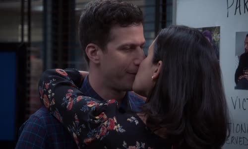 Brooklyn Nine-Nine S05E07 1080p CZ x265 mkv