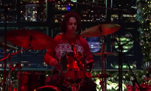 Billie Eilish - Have Yourself A Merry Little Christmas (from Saturday Night Live, 2023) (1080p_30fps_H264-128kbit_AAC) mp4