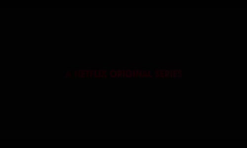 Stranger Things S03E01 - Kapitola první - Suzie, slyšíme se CZ avi