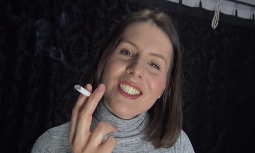 After a real slow cigarette enjoyment she got her man invited for a wrestling lesson mp4