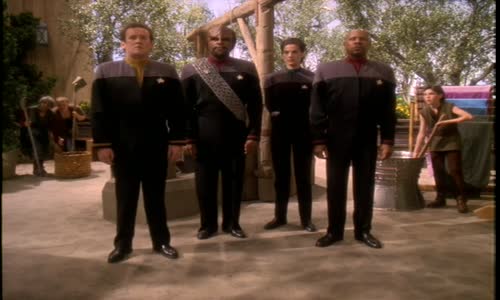 Star Trek Hluboký vesmír 9 - DS9 S5E22 Potomci času CZdab mkv