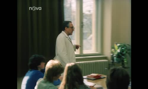 Výbuch bude v pět - komedie ČSSR 1984 TVRip CZ mkv