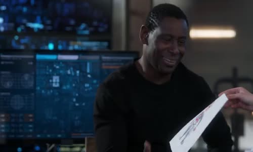 Supergirl S06E16 ENGdab CZsub mkv