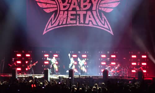 Babymetal - Gimme Chocolate!! (Ostrava, 10 5 2023) mp4