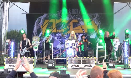 Doga - Jsem trochu divnej (Euro Bike Fest 2024, Pasohlávky) mp4