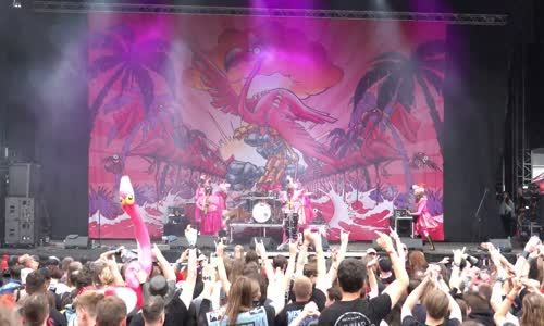 Trollfest - Dance Like a Pink Flamingo (Metalfest Open Air 2024, Plzeň) mp4