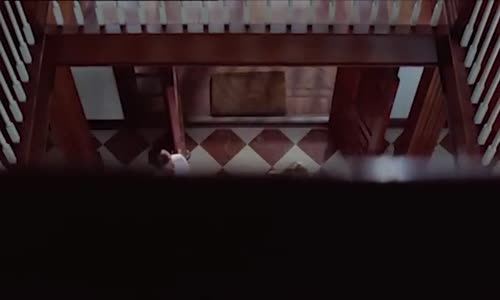 Napínavý thriller o mladé matce v domě s temnou minulostí First Born Celý film mp4
