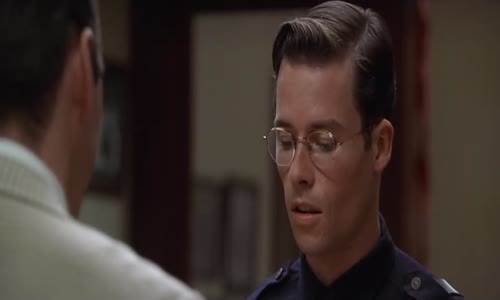 L A -Přísně tajné (Kevin Spacey,Russell Crowe,Guy Pearce-1997 Drama-Krimi-Mysteriózní-Thriller- Bdrip -1080p ) Cz dabing mp4