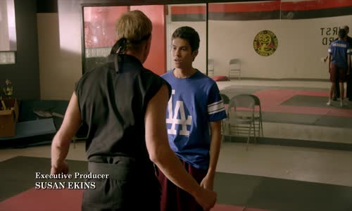 Cobra Kai (2018) SE1E02 Udeř první mkv