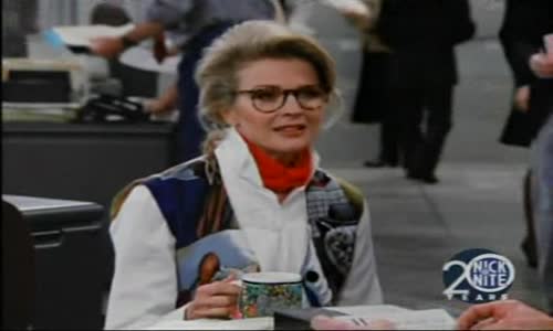 Murphy Brown S05E15 - Back to the Ball mp4