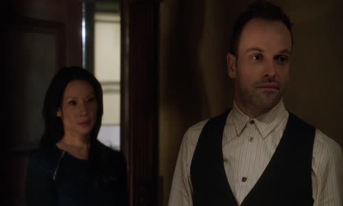 Jak prosté - Elementary S01 (2012) (CZ) (WEB-DL) (720p) 01x15 - Drogová rozbuška mkv