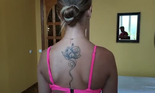 Chiropractor correcting the asymmetry of the spine mp4