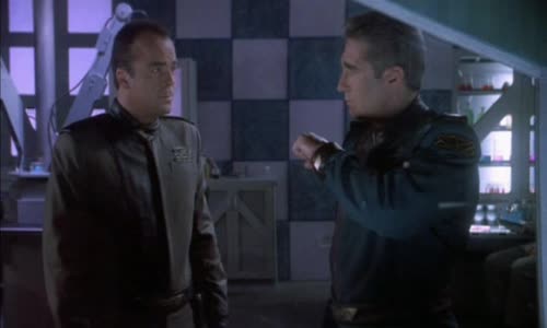 Babylon 5 S01E11 CzDab mp4