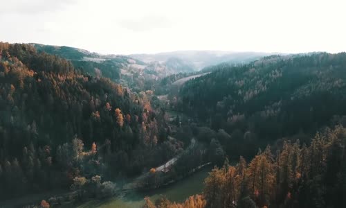 Tajemné hrady ZAZDĚNÉ ŽENY A DĚTI - Hrad Svojanov mp4