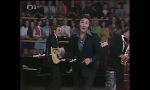 Karel Gott ve Slaném 1975 - Zlatý hlas z Prahy mp4