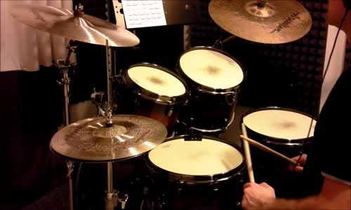 Martin Vajgl etuda č 28 z knihy Etudy pro bicí soupravu mp4