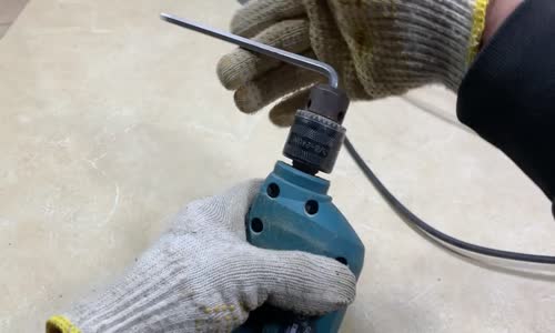 Insert the welding rod into the drill chuck and you will be amazed at the results mp4