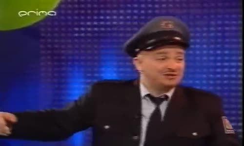 Zdenek Izer Jako dopravni policista s neukaznenym ridicem mp4