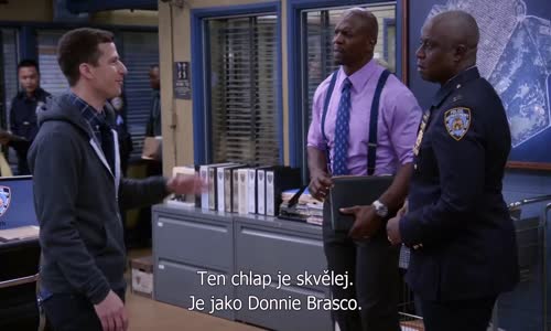 Brooklyn Nine-Nine (Brooklyn 99) S03E17 CzTit mp4