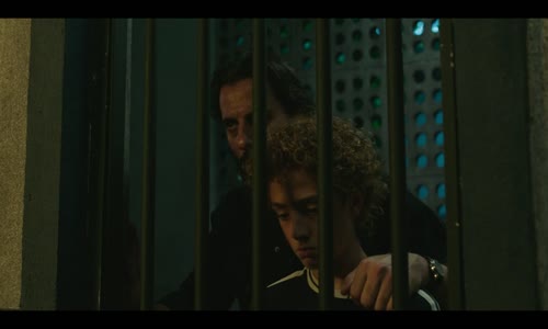 Dom S01E03 CzTit mp4