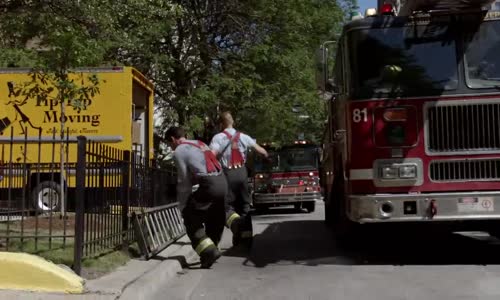 Chicago Fire S08E02 CzDab mp4