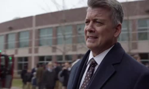 Chicago Fire S08E12 CzDab mp4