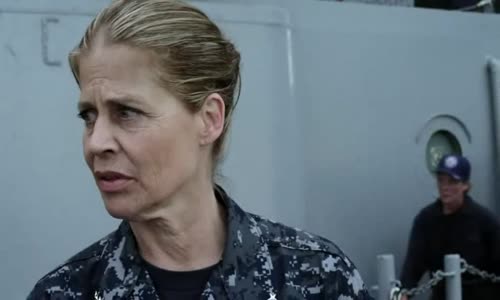 Bermudská příšera (Trevor Donovan,Linda Hamilton,Mýa,John Savage-2014 Sci-Fi-Horor-Akční-Bdrip -1080p ) Cz dabing avi