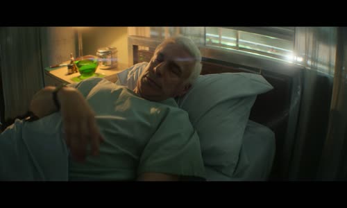Muž který miloval létající talíře (Leonardo Sbaraglia,Daniel Aráoz,Guillermo Pfening-2024 Drama-Komedie-Bdrip -1080p ) Cz dabing mkv