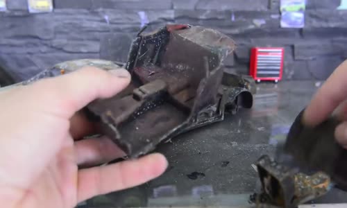 Aston Martin DB9 - Rusty Restoration mp4