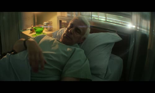 Muž který miloval létající talíře (Leonardo Sbaraglia,Daniel Aráoz,Guillermo Pfening-2024 Drama-Komedie-Bdrip -1080p ) Cz dabing avi