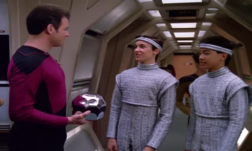 STAR TREK NOVÁ GENERACE S1E14 Trosečníci CZdab H265 mkv