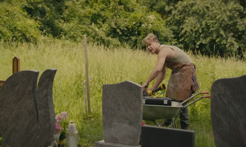 Pokoli rokonok S01E03 HUN WEB-DL 720p H264-LEGION mkv