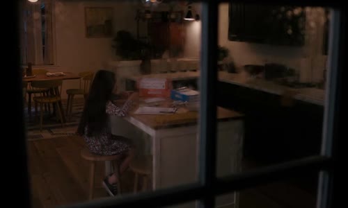 The Woman in the House Across the Street from the Girl in the Window S01E08 CzTit mp4