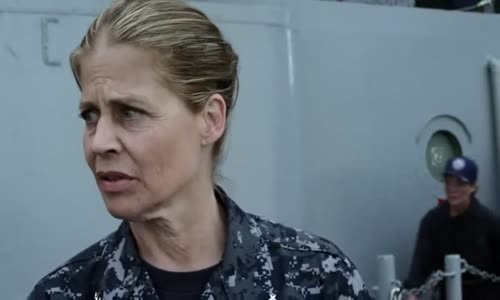 Bermudská příšera (Trevor Donovan,Linda Hamilton,Mýa,John Savage-2014 Sci-Fi-Horor-Akční-Bdrip -1080p ) Cz dabing mkv