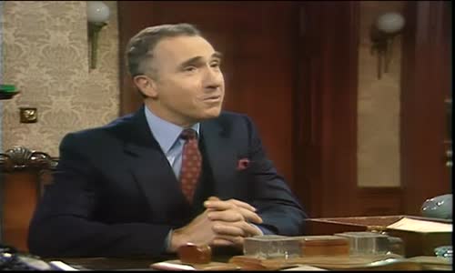 Yes Minister (Jistě pane ministře) S02E05 CzDab mp4