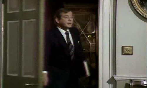 Yes Prime Minister (Jistě pane premiére) S01E08 CzDab mp4