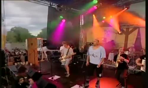 Tři Sestry - 20 let na živu (celý koncert) mp4