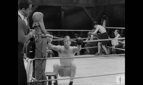 Charlie Chaplin - Boxing Match (City Lights, 1931) mp4