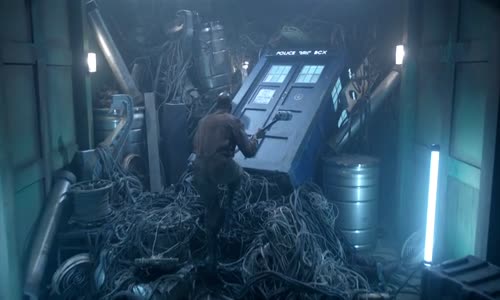 Doctor Who 2005 7x11 Journey Jo The Centre Of The Tardis HDTV x264-FoV mp4