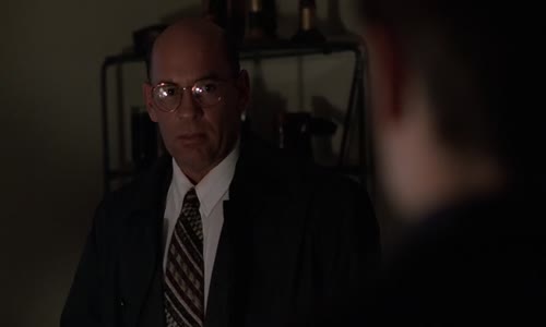 Akta X S03E02 - Kancelářská spona mkv