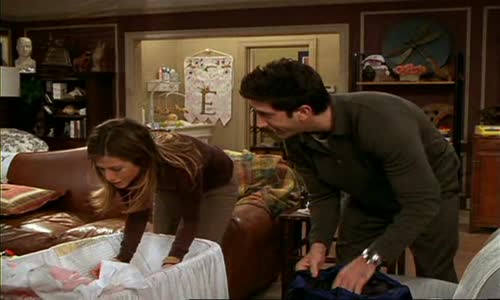 Friends---9x08---Rachel's-Other-Sis ter avi