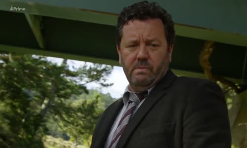 Vraždy v Brokenwoodu S01E01 (001) (2014 HD) Krev a voda (SƊ) mp4