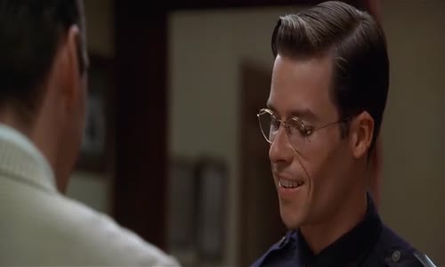 L A -Přísně tajné (Kevin Spacey,Russell Crowe,Guy Pearce-1997 Drama-Krimi-Mysteriózní-Thriller- Bdrip -1080p ) Cz dabing mp4