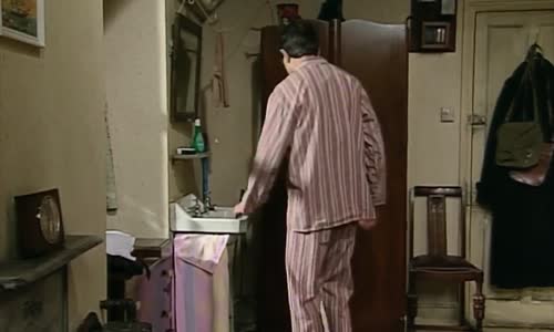 Mr Bean - 01x06 - 6 epizóda - Starosti s Mr Beanom (SK)_720p mp4