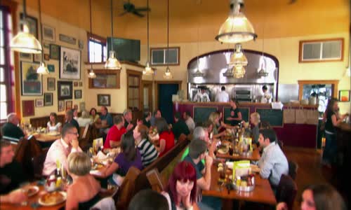 Diners, Drive-Ins, and Dives_S13E03_Turné Kida Rocka v Detroite mp4