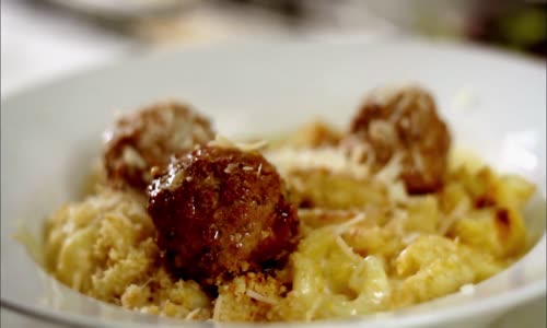 Diners, Drive-Ins, and Dives_S16E09_Eurocentrické mp4