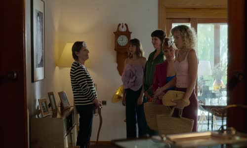 Valeria S04E06 Tady a teď HD 1080p DD+ 5 1 ang+cz tit mkv